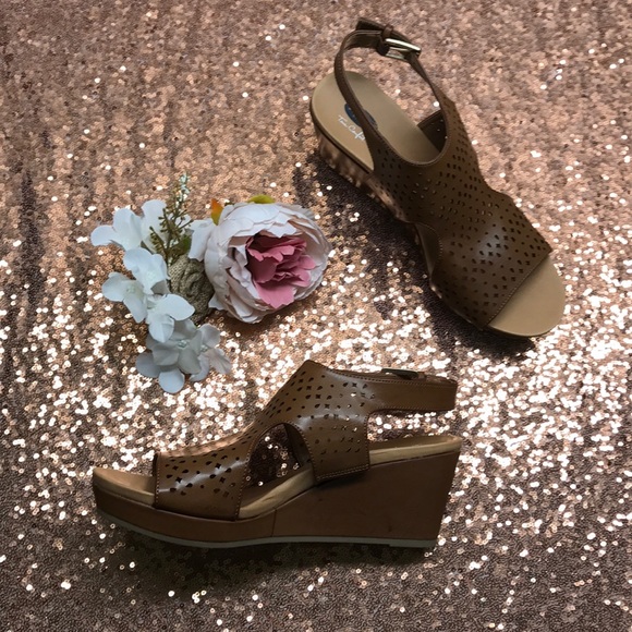 Dr. Scholl's Shoes - Dr. Scholls Barely Wedge Sandals, Tan, 9M